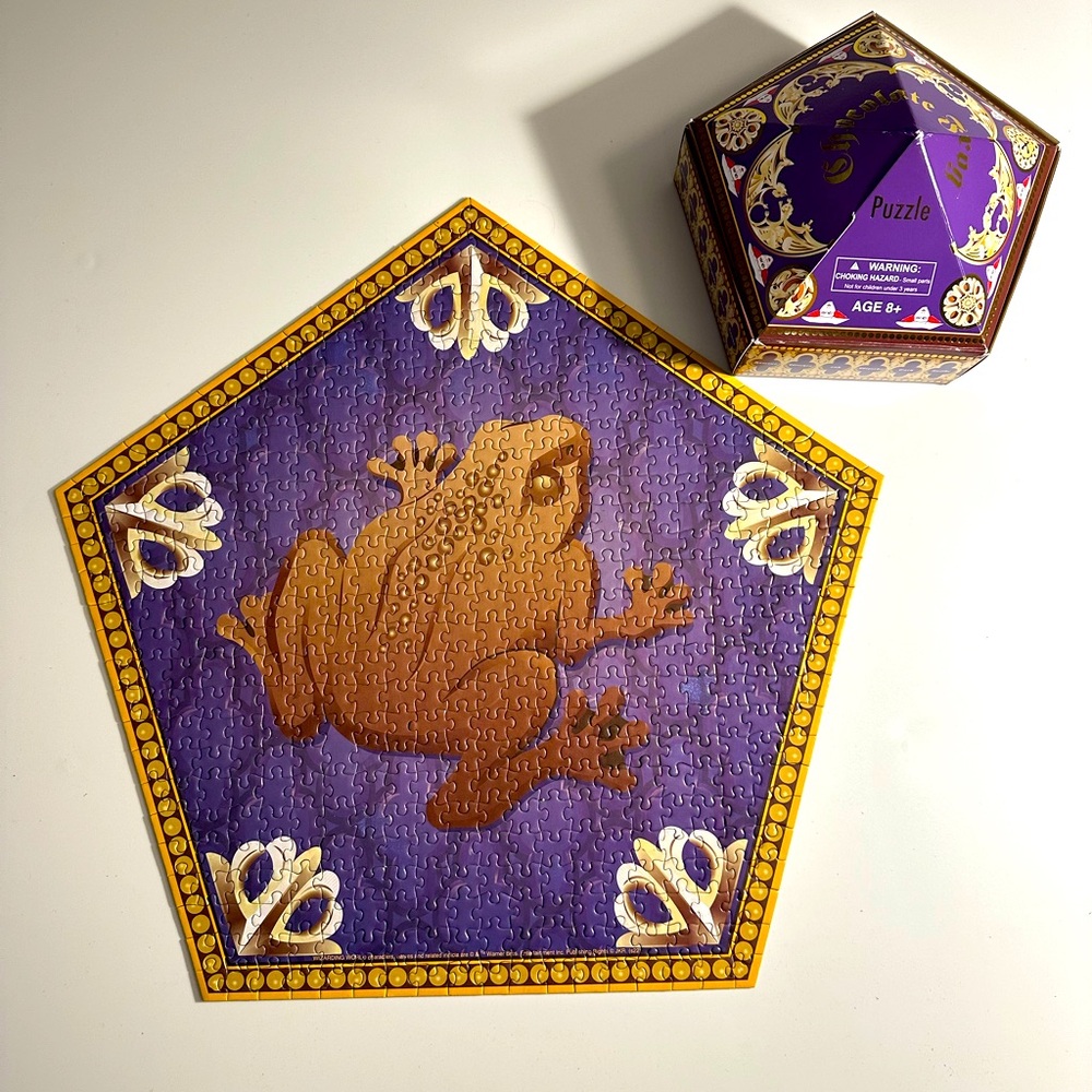 🧩 Harry Potter Chocolate Frog Puzzle from Universal Studios, EUC, has all pieces